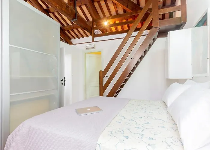 Duplex In Centro Con Posto Auto Privato Appartement Ferrare