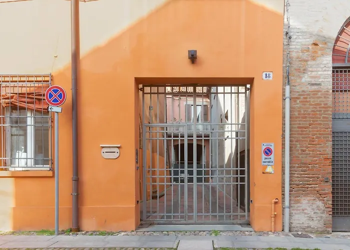 Duplex In Centro Con Posto Auto Privato Διαμέρισμα